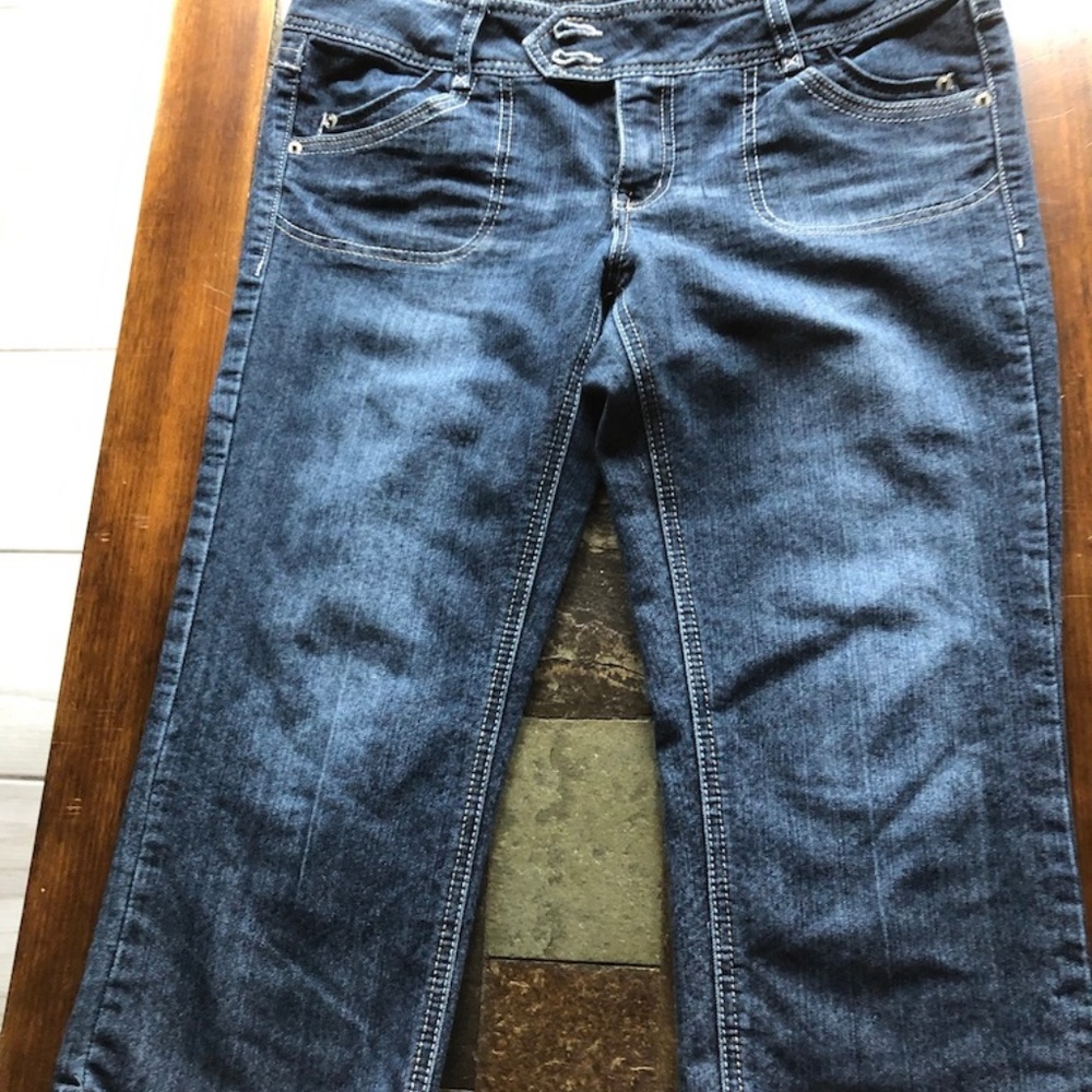 Candies Strech Jean Capri's